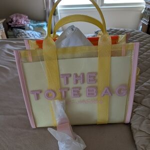 Marc Jacobs medium Size Mesh tote Bag. Perfect for spring and summer.